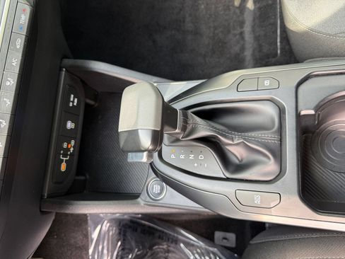 Used 2025 Kia K4 FWD image 39