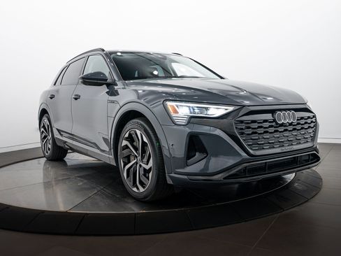 Certified 2024 Audi Q8 e-tron Premium Plus AWD/4WD image 2
