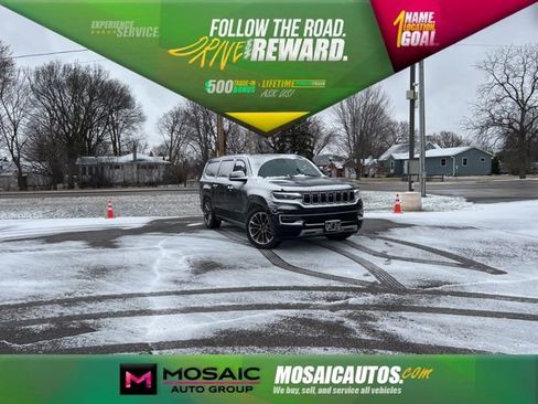 Used 2023 Jeep Wagoneer L Series III w/ Premium Group I image 1
