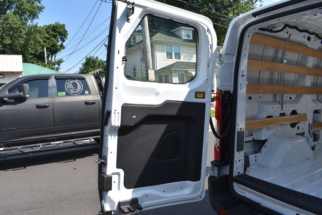 Used 2025 Ford Transit 250 Low Roof w/ Exterior Upgrade Package RWD image 31
