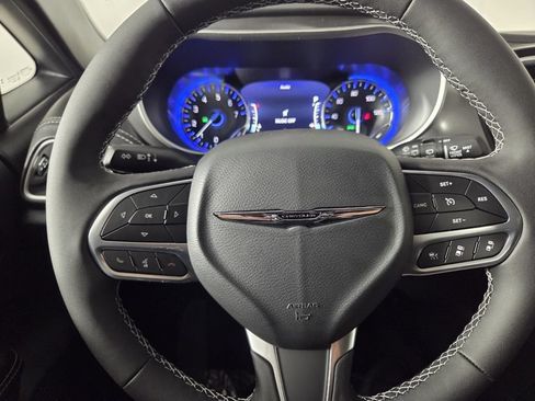 New 2026 Chrysler Pacifica Select FWD image 15