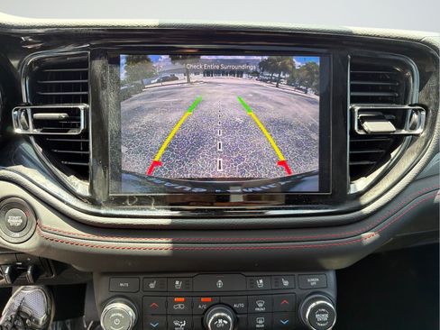 Used 2024 Dodge Durango GT RWD image 23