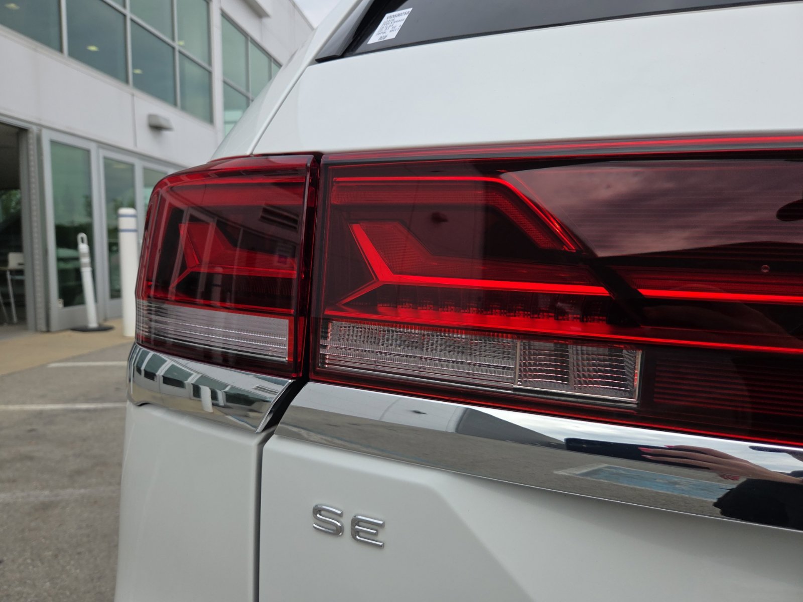 Certified 2026 Volkswagen Atlas SE AWD/4WD image 8