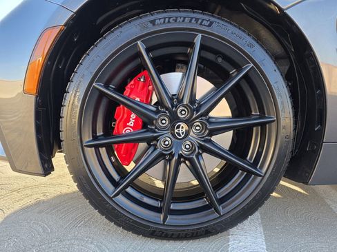 Used 2024 Toyota GR86 Premium image 14