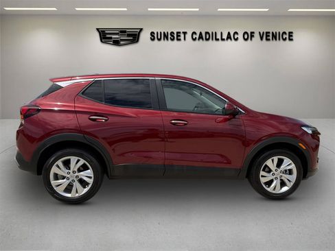Used 2024 Buick Encore GX Preferred w/ Comfort Package AWD/4WD image 2
