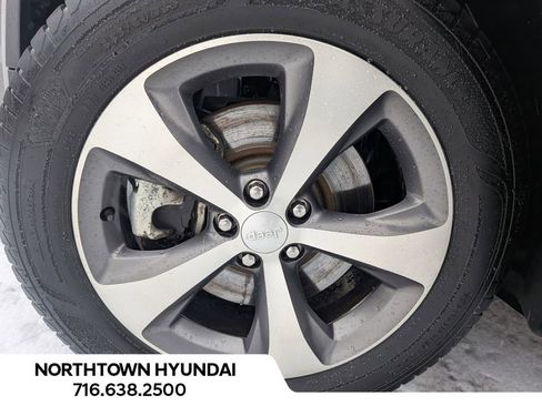 Used 2021 Jeep Cherokee Limited image 47