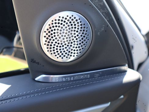 Used 2024 BMW XM image 14