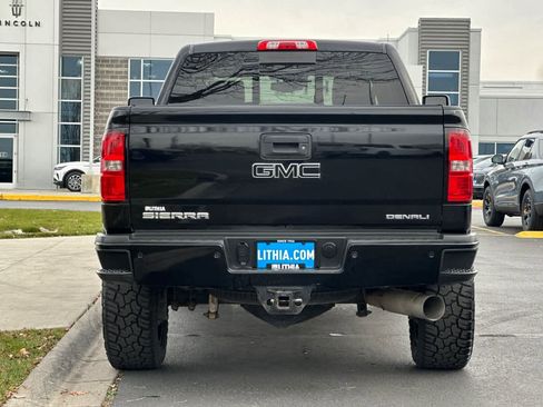 Used 2019 GMC Sierra 2500 Denali w/ Duramax Plus Package image 7