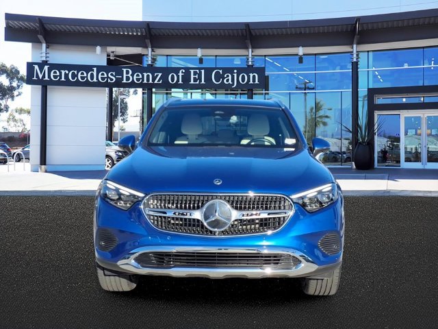 Used 2024 Mercedes-Benz GLC 300 image 2