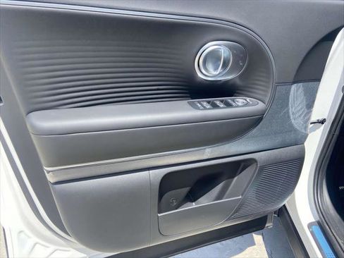 New 2026 Hyundai Ioniq 9 SEL image 12