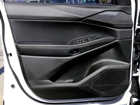 New 2026 Jeep Cherokee Limited image 17