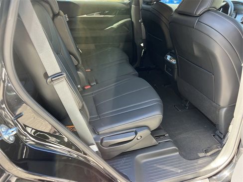 Certified 2025 INFINITI QX60 Pure image 13