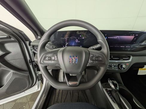 New 2026 Buick Envista Preferred FWD image 17