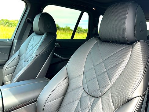 New 2026 BMW X5 sDrive40i w/ M Sport Package RWD image 11