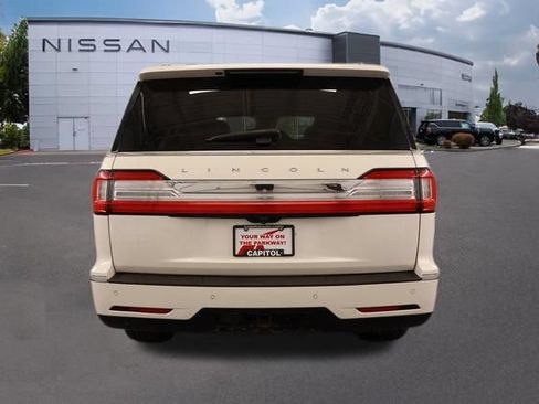 Used 2019 Lincoln Navigator Reserve w/ Cargo Package AWD/4WD image 4
