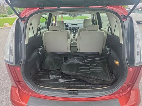 Used 2010 MAZDA MAZDA5 Touring FWD image 21
