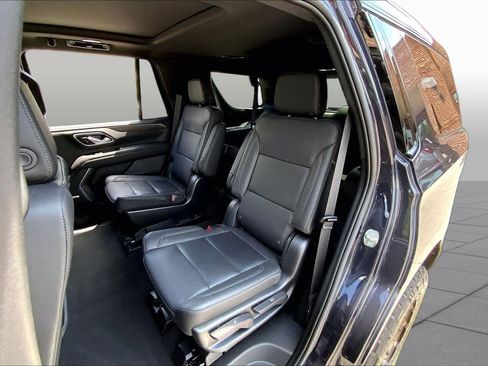 Used 2023 Chevrolet Tahoe Z71 w/ Luxury Package AWD/4WD image 20