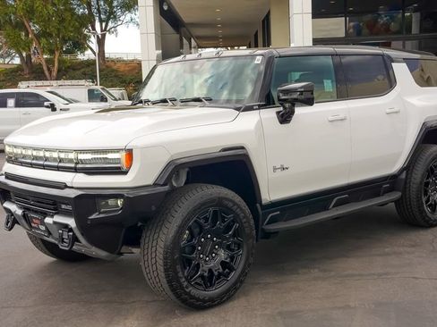 Used 2026 GMC Hummer EV SUV AWD/4WD image 3