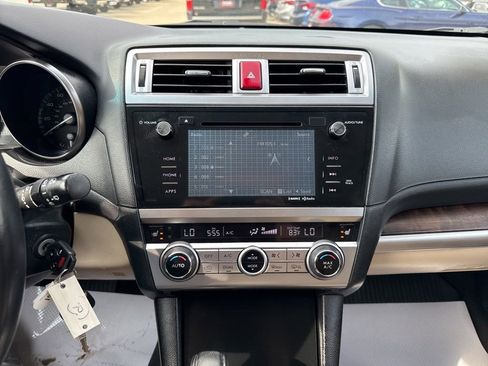 Used 2016 Subaru Outback 2.5i Limited w/ Popular Package #4 image 7