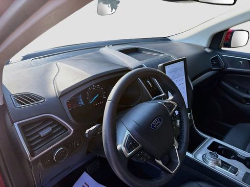 Used 2024 Ford Edge SEL w/ Convenience Package AWD/4WD image 9