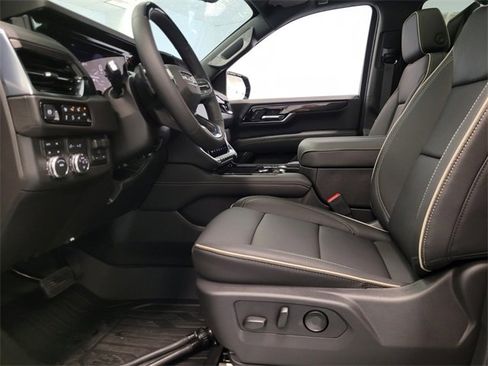 New 2026 GMC Yukon Elevation w/ Elevation Premium Package image 11