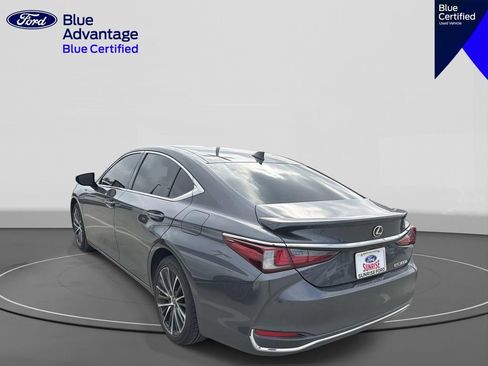 Used 2023 Lexus ES 300h w/ Premium Package FWD image 7