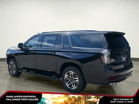New 2026 Chevrolet Suburban Z71 w/ Z71 Off-Road Package AWD/4WD image 4