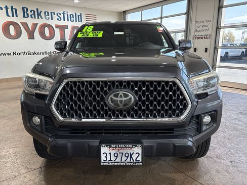 Used 2018 Toyota Tacoma TRD Off-Road w/ TRD Premium Off Road Package RWD image 5