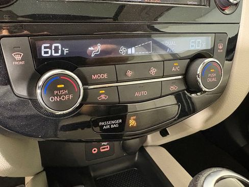 Used 2022 Nissan Rogue Sport SL w/ Premium Package FWD image 31