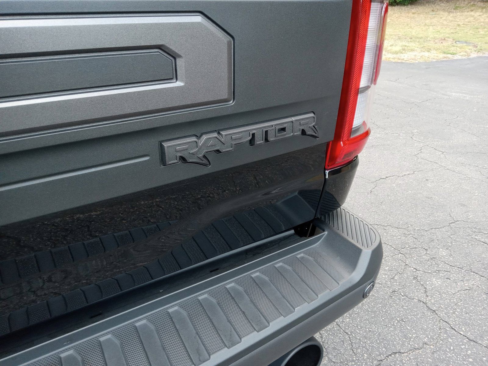Used 2023 Ford F150 Raptor w/ Raptor Carbon Fiber Package AWD/4WD image 9