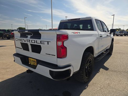 Used 2023 Chevrolet Silverado 1500 Custom w/ Rally Edition AWD/4WD image 3