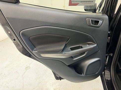Used 2018 Ford EcoSport SE w/ SE Convenience Package image 26