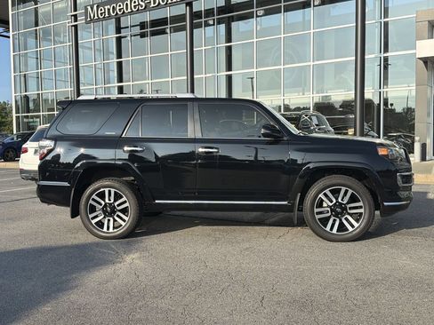 Used 2024 Toyota 4Runner Limited AWD/4WD image 2