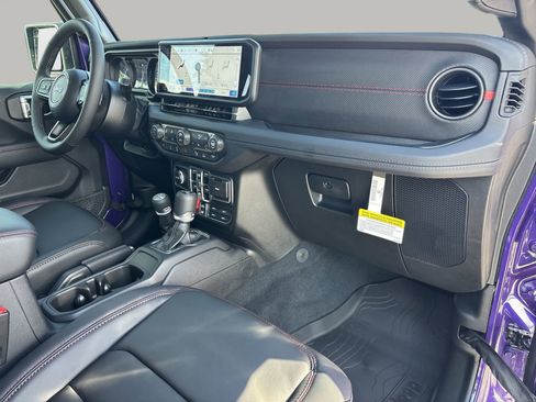 New 2026 Jeep Wrangler Unlimited Rubicon image 10