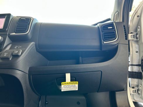Used 2025 RAM ProMaster 1500 w/ Quick Order Package 22G SLT FWD image 21