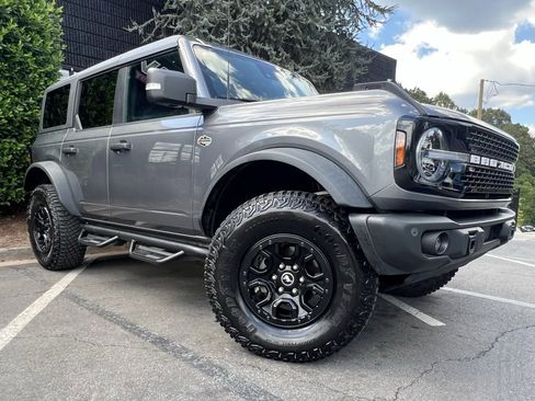 Used 2023 Ford Bronco Wildtrak image 7