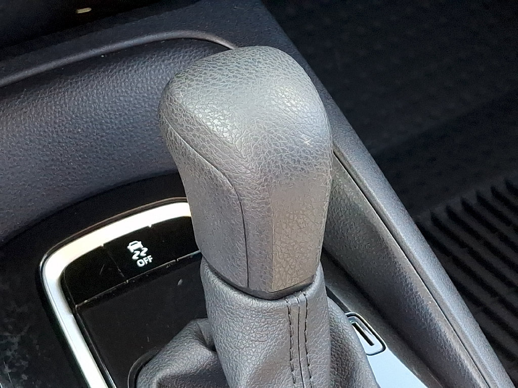 Used 2026 Toyota Corolla LE FWD image 14