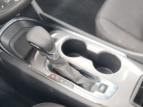 Used 2023 Chevrolet Malibu LT image 18