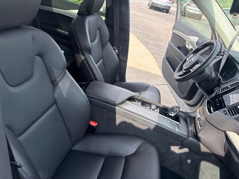 Certified 2023 Volvo XC90 B5 Core w/ Protection Package Premier AWD/4WD image 36