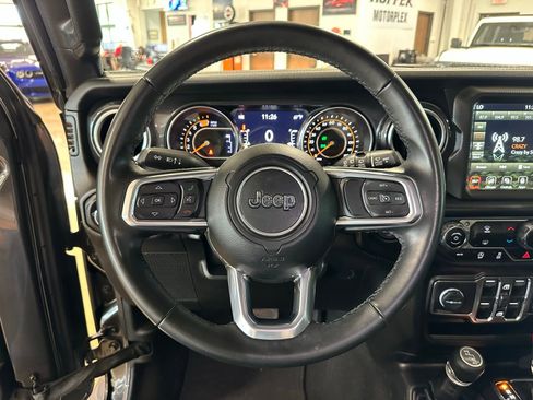 Used 2021 Jeep Wrangler Unlimited Sahara image 15