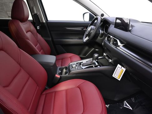 New 2025 MAZDA CX-5 Carbon Edition image 16