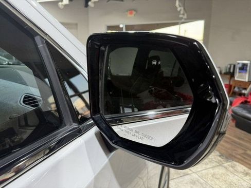 Used 2023 Cadillac Escalade ESV Premium Luxury w/ Performance Package image 11