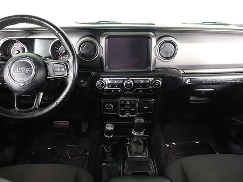 Used 2022 Jeep Wrangler Unlimited Sport w/ Sun And Sound Package AWD/4WD image 37