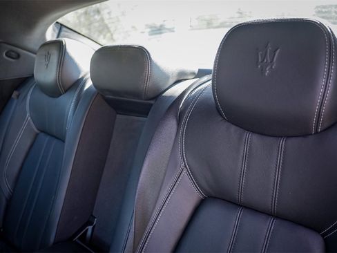 Used 2018 Maserati Ghibli S GranSport image 24