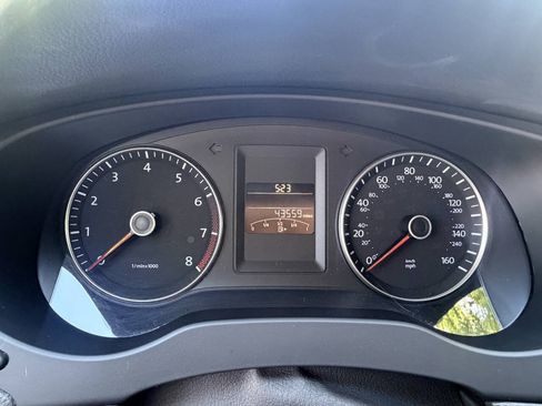 Used 2014 Volkswagen Jetta SE FWD image 17
