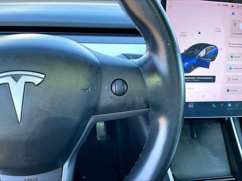 Used 2018 Tesla Model 3 Mid Range image 22