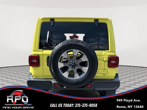 Used 2023 Jeep Wrangler Unlimited Sahara w/ LED Lighting Group AWD/4WD image 4