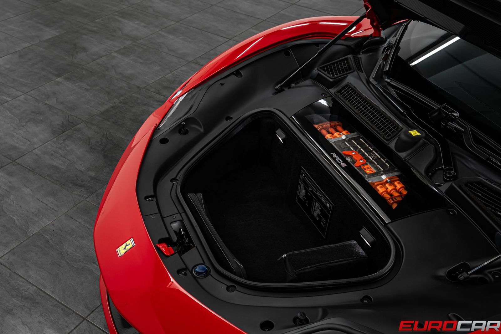 Used 2021 Ferrari SF90 Stradale AWD/4WD image 10
