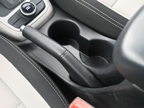 Used 2025 Hyundai Venue SEL image 41