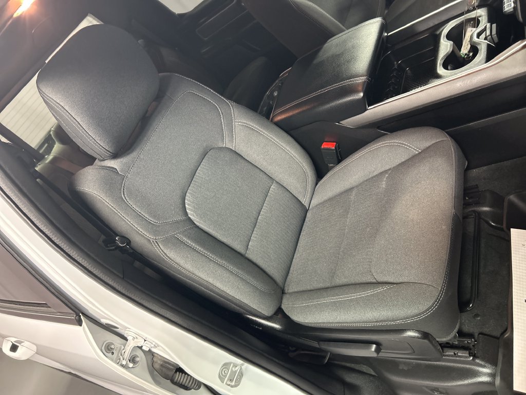 Used 2022 RAM 1500 Big Horn AWD/4WD image 25